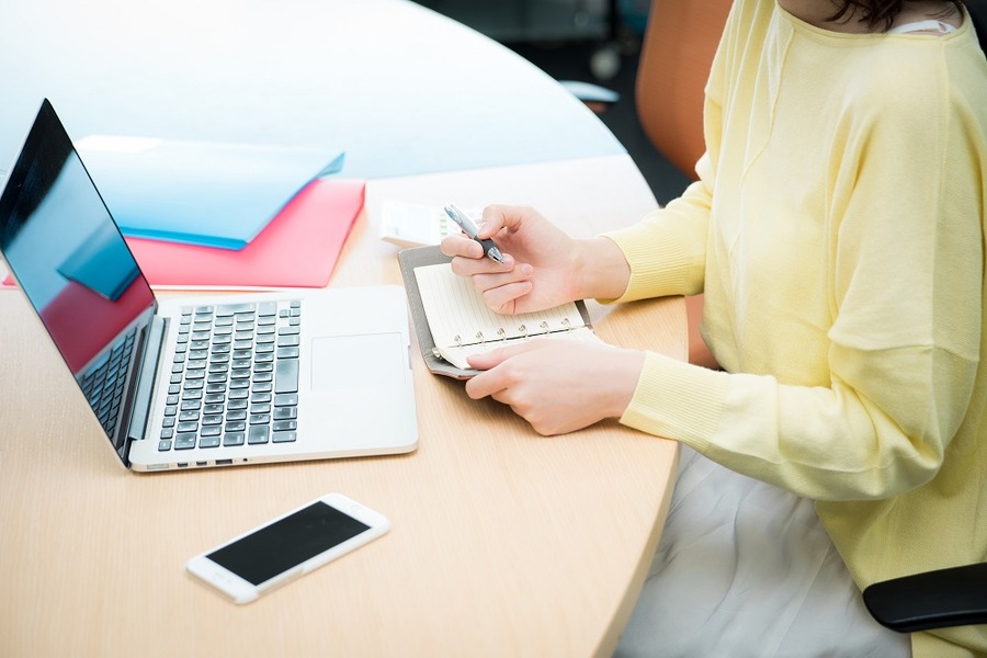 スケジュールは紙とデジタル併用