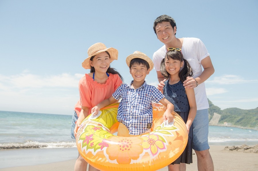 夏のアイテムを3COINSで