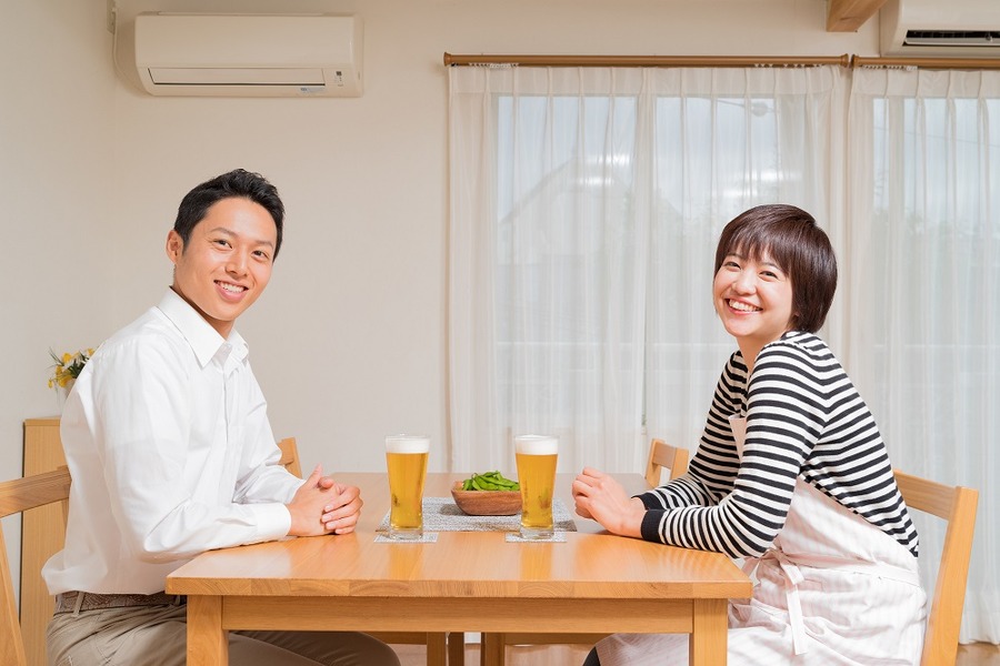 晩酌を楽しむ