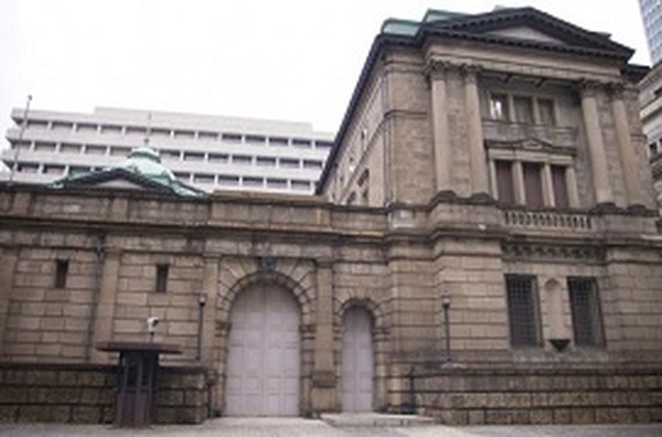 ゼロ金利時代の今、長期金利の2倍の金利が付く定期預金に注目しよう！