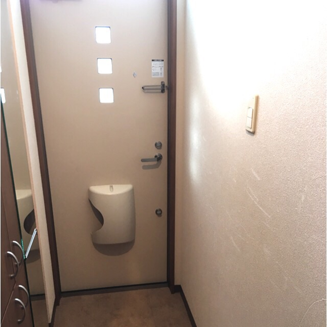 私が実際に試した100均「リメイクシート」の活用法　お部屋の模様替えや不要品のリメイクにも使ってみました