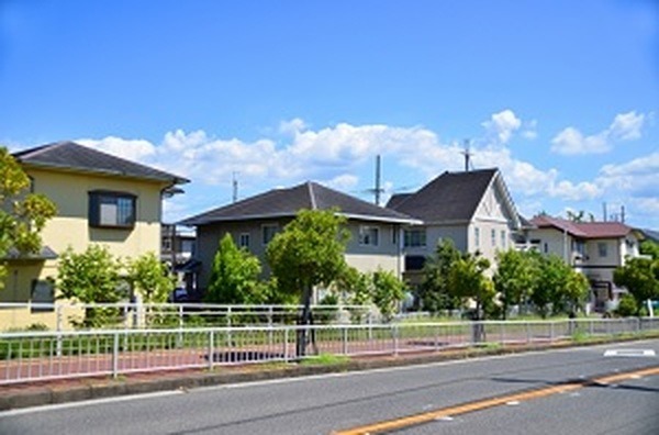 持ち家か賃貸か？　妻と夫で異なる本音、不幸なのは「妻が持家派、夫が賃貸派」のケース