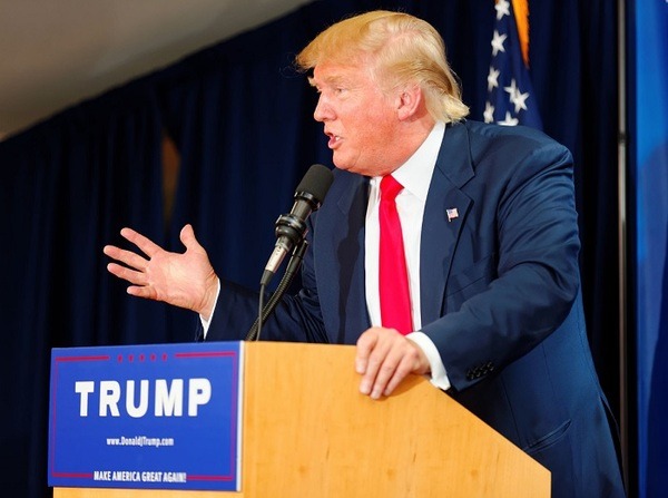 攻勢を強めるトランプ大統領