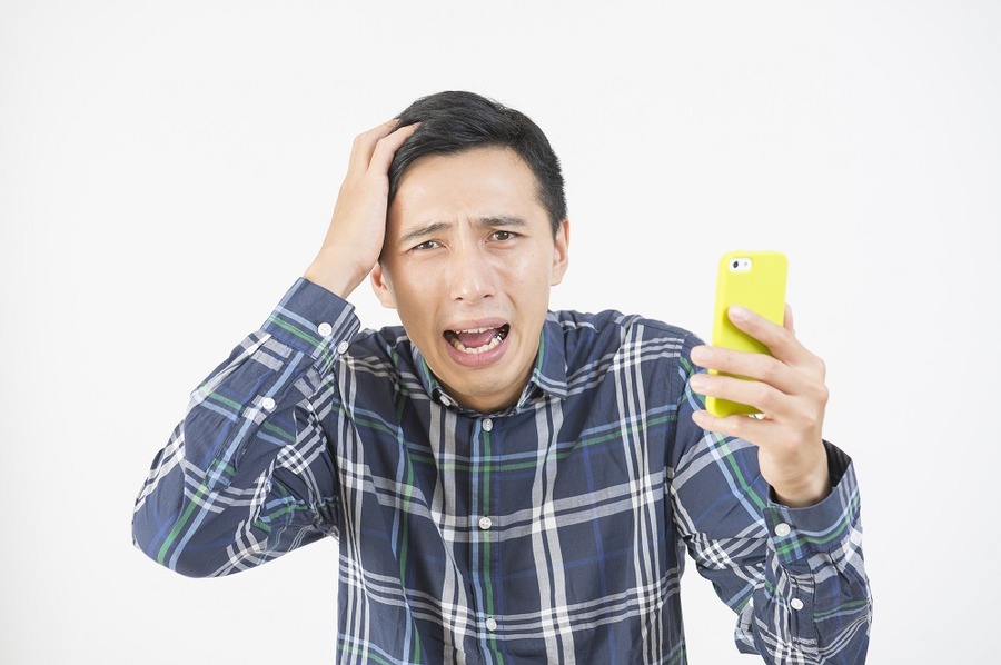 スマホの充電確保に翻弄