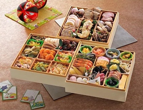 茨城県潮来市　潮来三段重特製おせち料理「結び」300食限定！