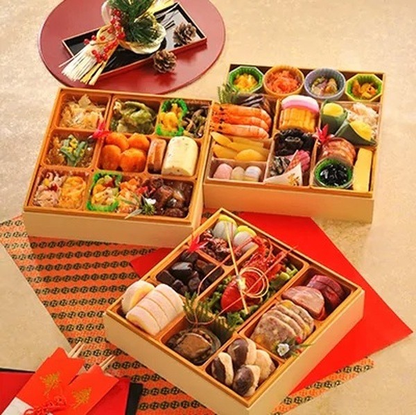 千葉県勝浦市　勝浦市三段重特製おせち料理「海の幸万歳おせち」500食限定！