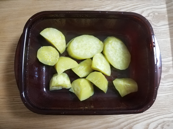 3COINSの「温野菜メーカー」が優秀すぎ！　電子レンジでチンするだけで完璧「温野菜」に（カボチャとサツマイモで試してみました）