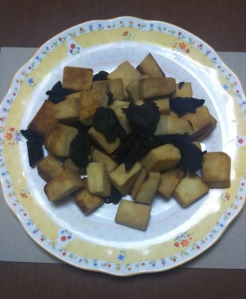 高野豆腐ときくらげの炒め煮