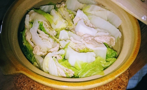 【100均あったかお料理グッズ】レンチン時短アイテムからオシャレなスキレットまで　お手軽6種を大調査