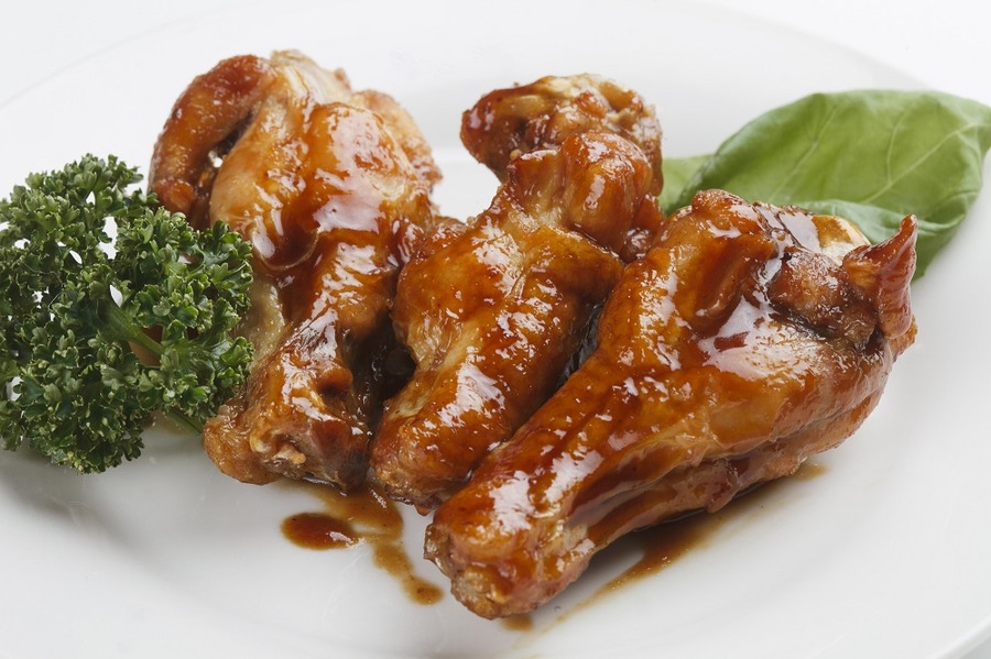下味を漬け込んでオーブンで焼く