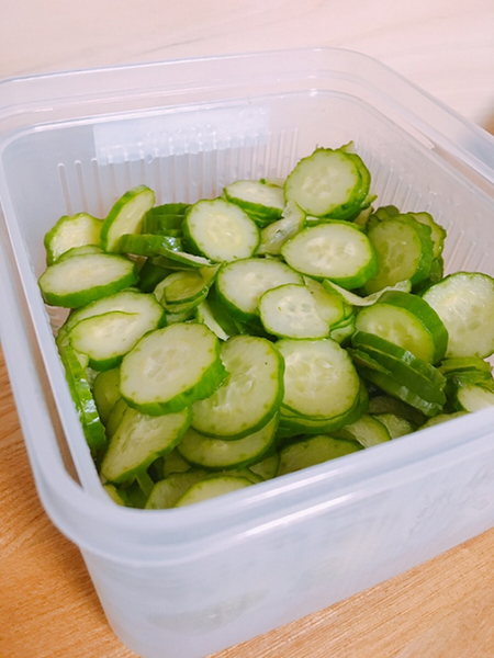 【セリアのザル付きタッパー】野菜高騰も「保存」で乗り切る。　日持ちさせる保存方法を紹介します。