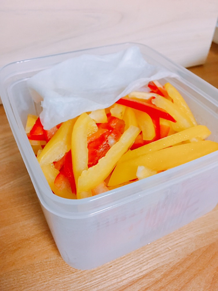 【セリアのザル付きタッパー】野菜高騰も「保存」で乗り切る。　日持ちさせる保存方法を紹介します。