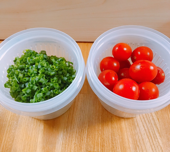 【セリアのザル付きタッパー】野菜高騰も「保存」で乗り切る。　日持ちさせる保存方法を紹介します。