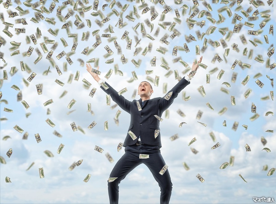 <p>A happy businessman in a celebrating pose with loads of money in the air, all on the background of the sky. Business and finance. Succesful people. Earning money.</p>