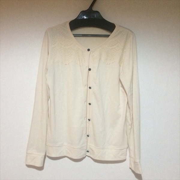 4着買って14パターン着回し！　シンプルライフ的な洋服コーデ術