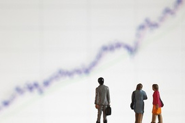 資産形成の基本は「積立と分散」　金利の高い海外の商品も比較・研究しよう