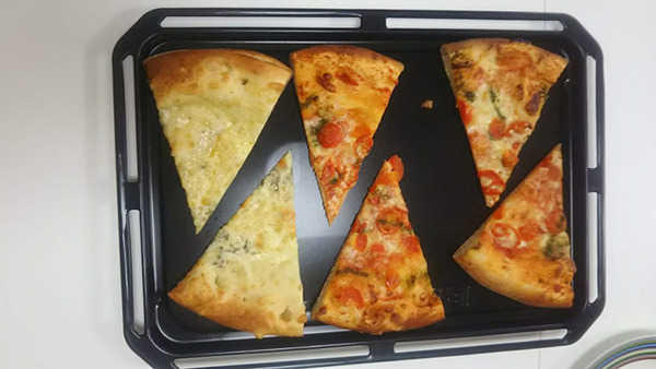オーブンやレンジで温めて食べるのがおすすめ