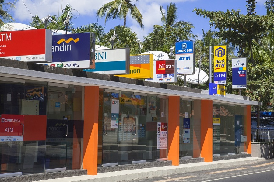 現地ATMで海外通貨を引き出せる