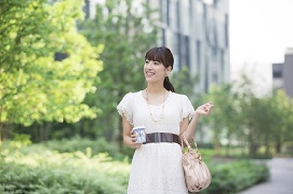 レンタルもあり？　節約したい女性を悩ませる「衣服代」を削るには？