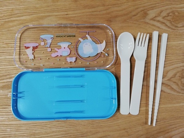 【徹底比較100円 vs 150円】ダイソー子ども用「箸セット」の洗いやすさや、使いやすさを紹介
