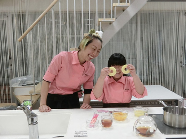 フードコーディネーターの先生とりあちゃん