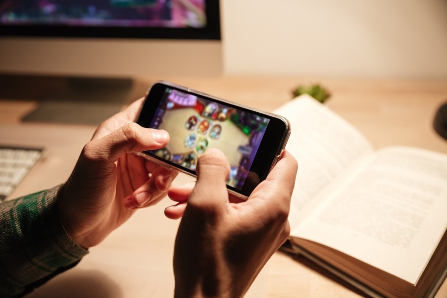 スマホのゲームアプリ
