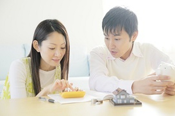 夫婦の収入を一括管理して家計のムダを省く　お好みで選べる具体的方法2つ