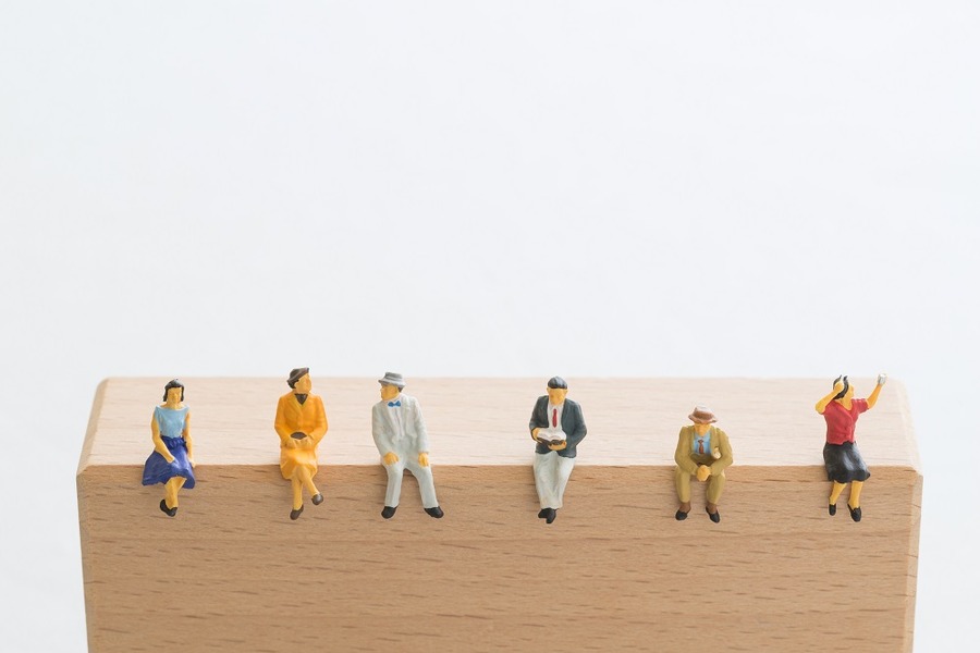 親族を扶養に入れる