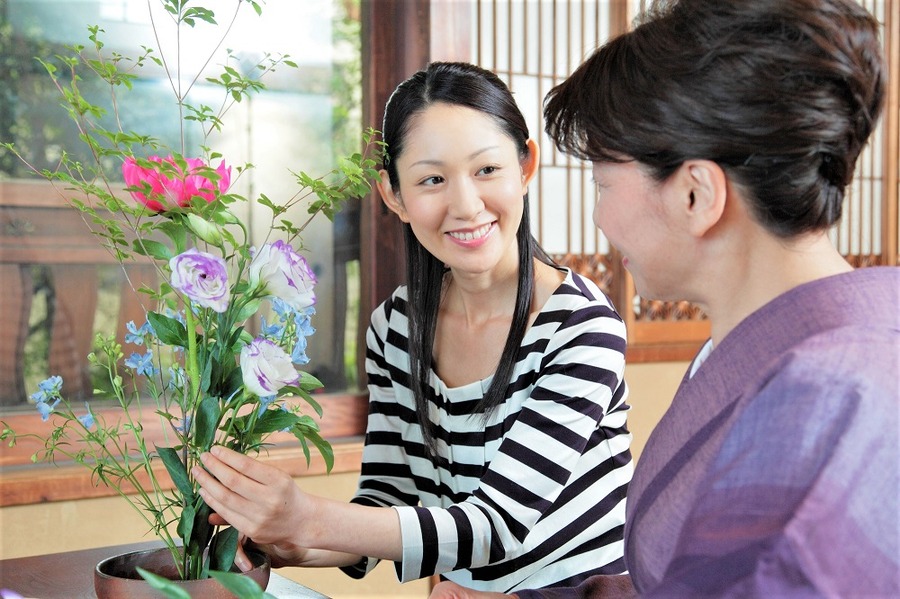 華道の先生と生徒