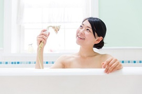 シャワーかお湯をためるのか、結局どっちがお得なの？【水道編】