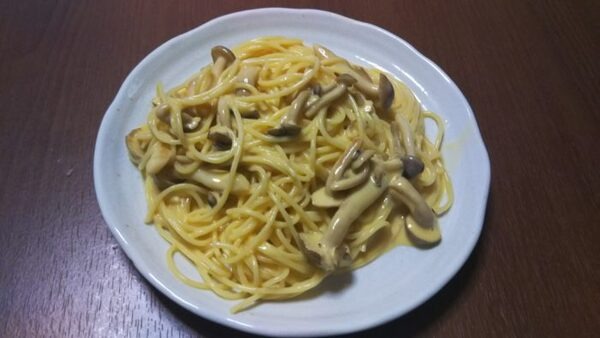 業務スーパーの生クリームで作ったパスタ