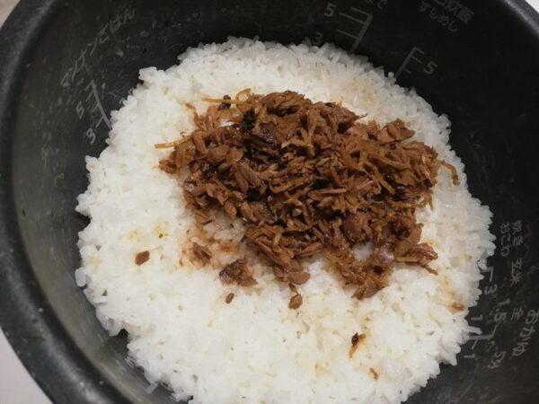 ごはんに混ぜるだけ