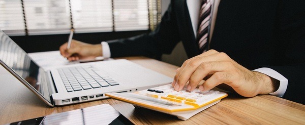 税務署は7月から12月まで調査シーズン<