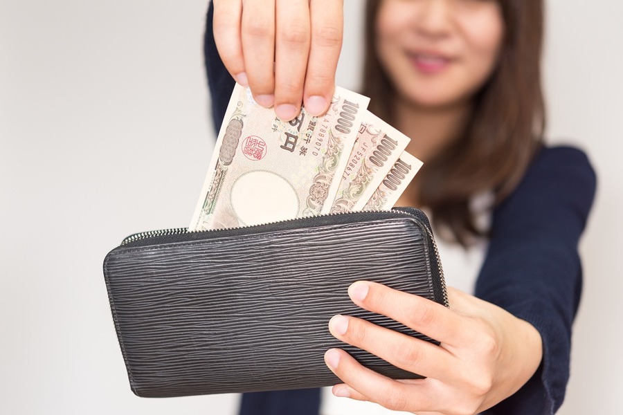 「お金と向き合う日」を事前に制定する