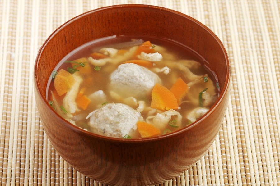 ひき肉を即席つみれにして、スープへ投入
