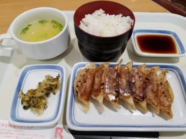 リンガーハットの餃子定食