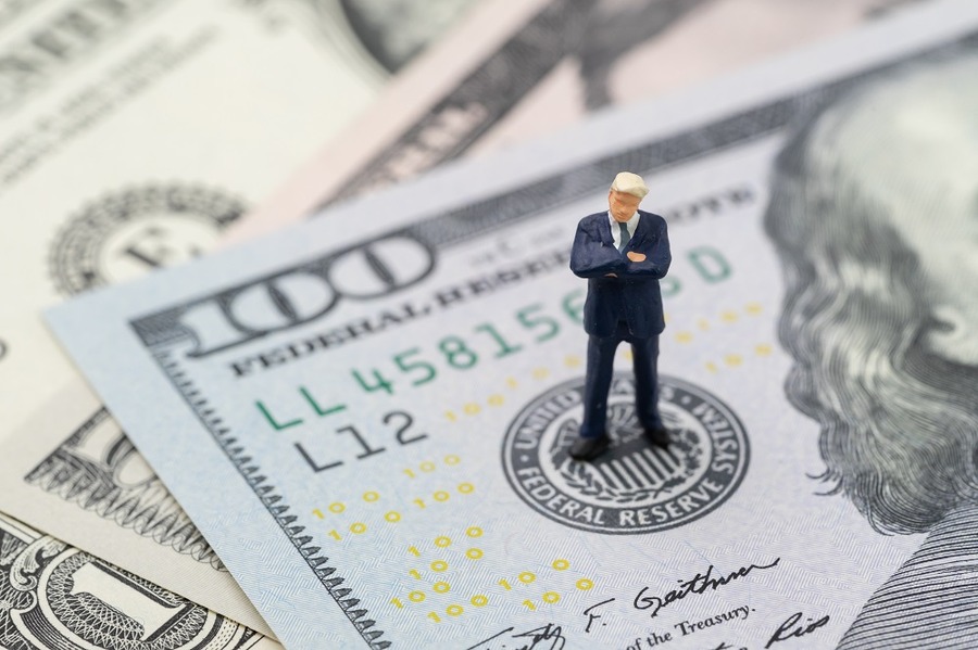米が政策金利を10年半ぶりに利下げ