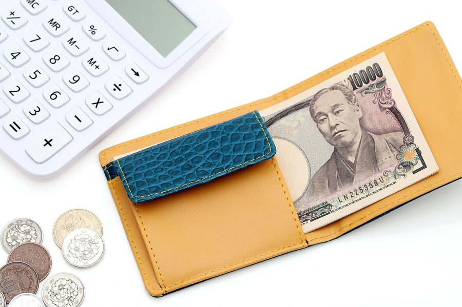 お財布　お金