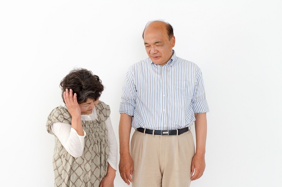 修正申告で夫婦そろって面倒な手続き