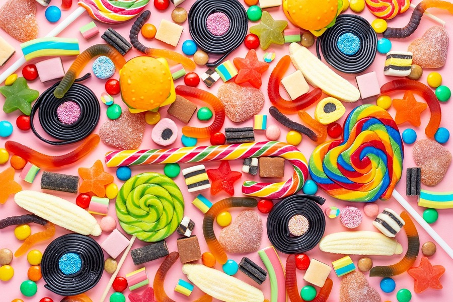 カラフルなお菓子
