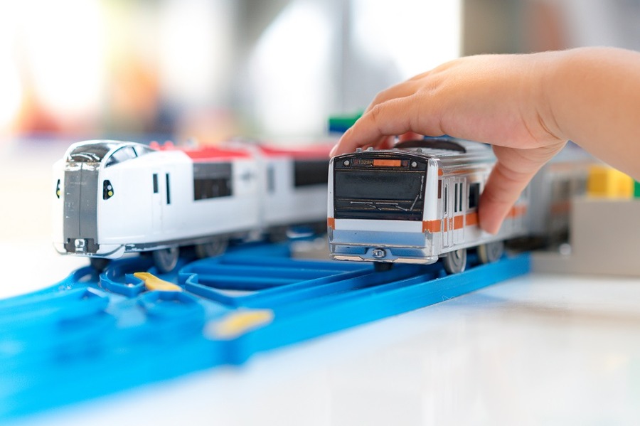 鉄道施設の近くは価格が低下する傾向