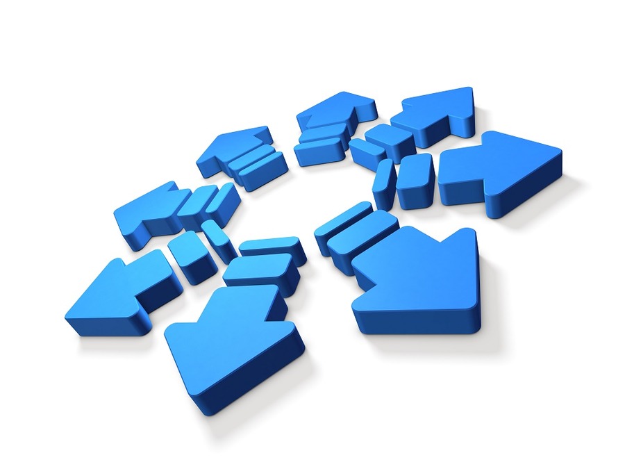 外向きに広がる矢印。拡散を表すアブストラクト