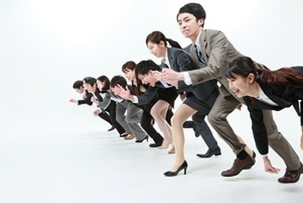 株を始めたいけど、日経平均2万円の今からではもう遅いのか？