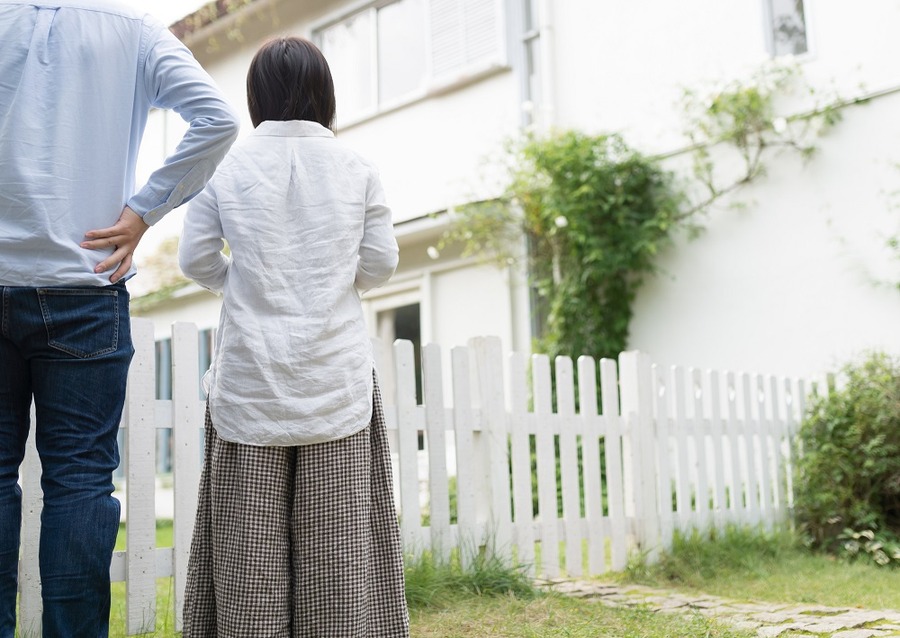 空き家と夫婦
