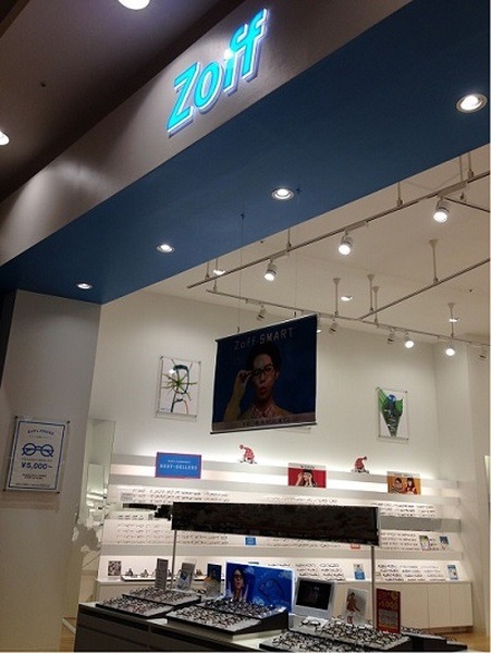 ゾフの店頭