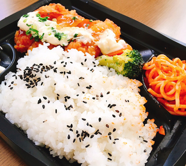 【OKストア】コスパ、味、ボリューム最高　税込「322円以下」で買える揚げ物系弁当4選