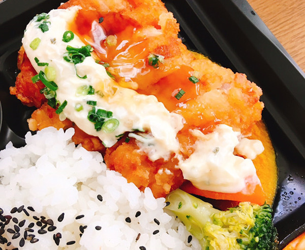 【OKストア】コスパ、味、ボリューム最高　税込「322円以下」で買える揚げ物系弁当4選