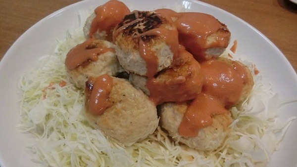 キャベツと鶏ミンチのハンバーグ出来上がり