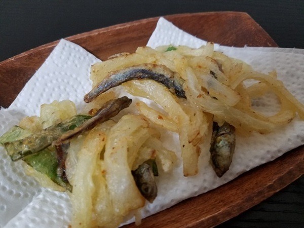 田作り入りかき揚げの写真