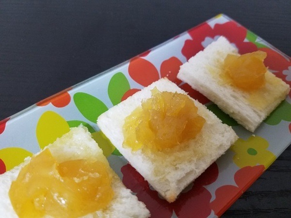 「栗きんとん」を使ったミニトースト